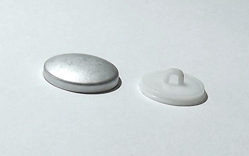 Knoflíková tělíska NORMÁL bílá - vel. 18 - Knoflíková tělíska NORMÁL (hliník - plast, 1000 ks, bílý spodek) vel. 18 až 60